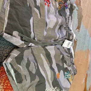 Johnny Was Multicolor Embroidered Camo Shorts